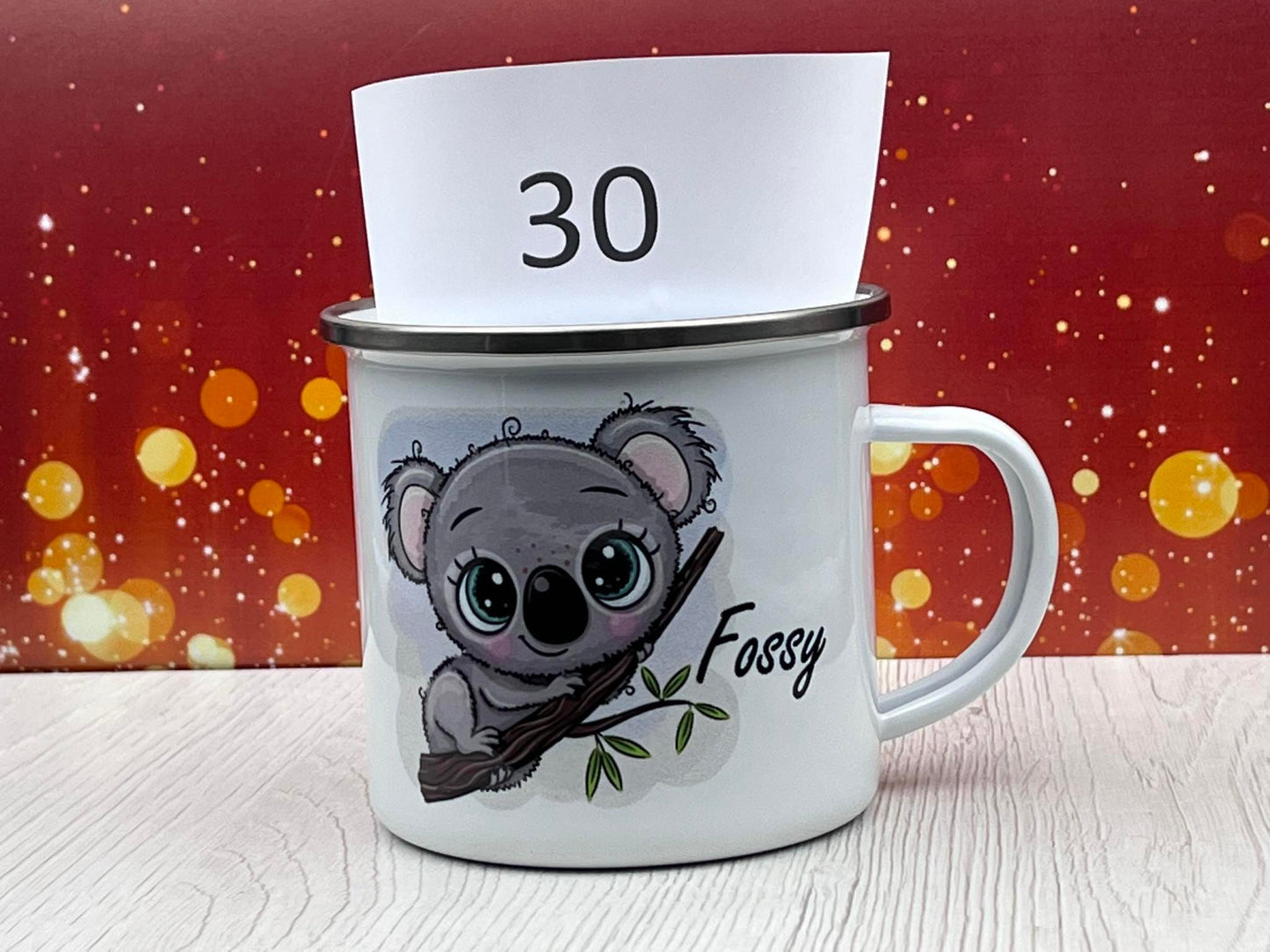 Verkauf von Produkten mit 50% Rabatt. Emaille-Becher