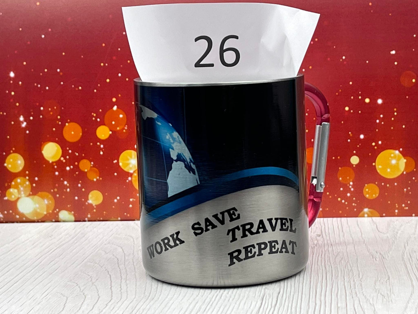 Verkauf von Produkten mit 50% Rabatt. Metallbecher mit Karabinerhaken