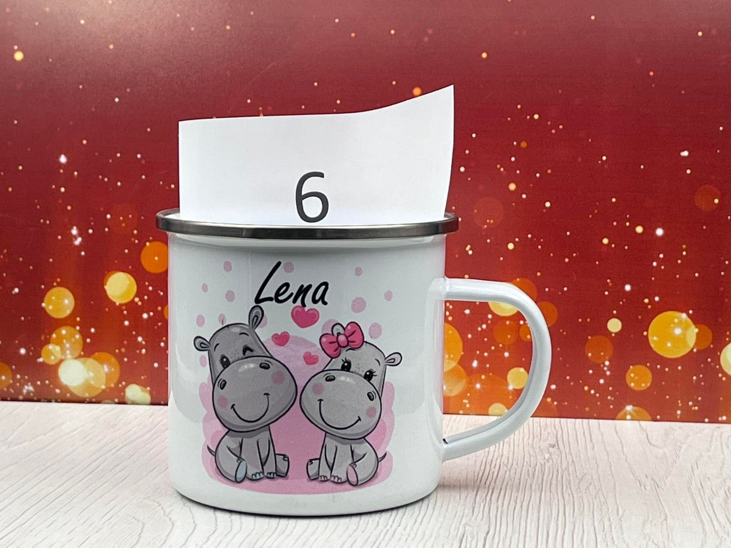 Verkauf von Produkten mit 50% Rabatt. Emaille-Becher