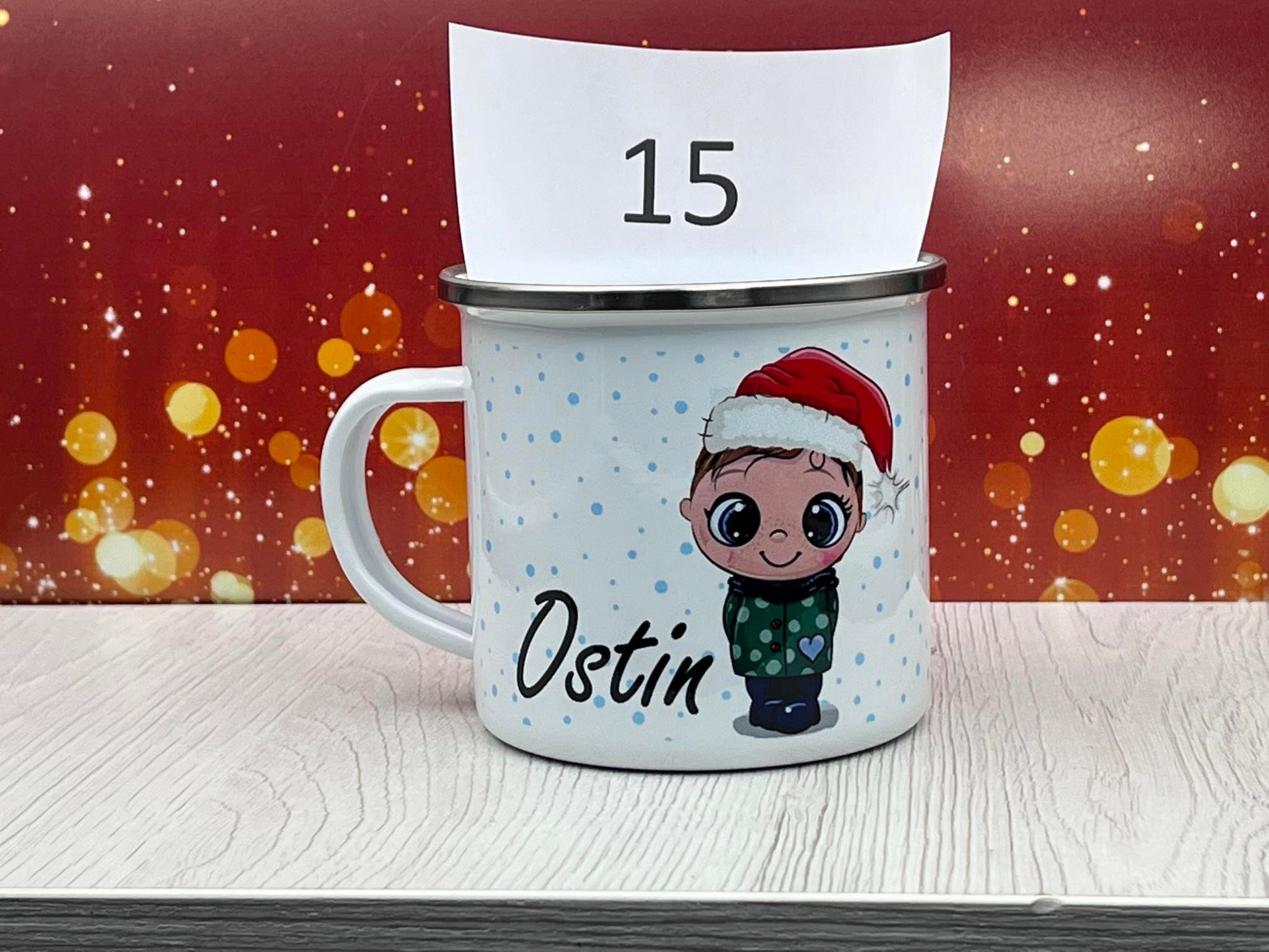 Verkauf von Produkten mit 50% Rabatt. Emaille-Becher